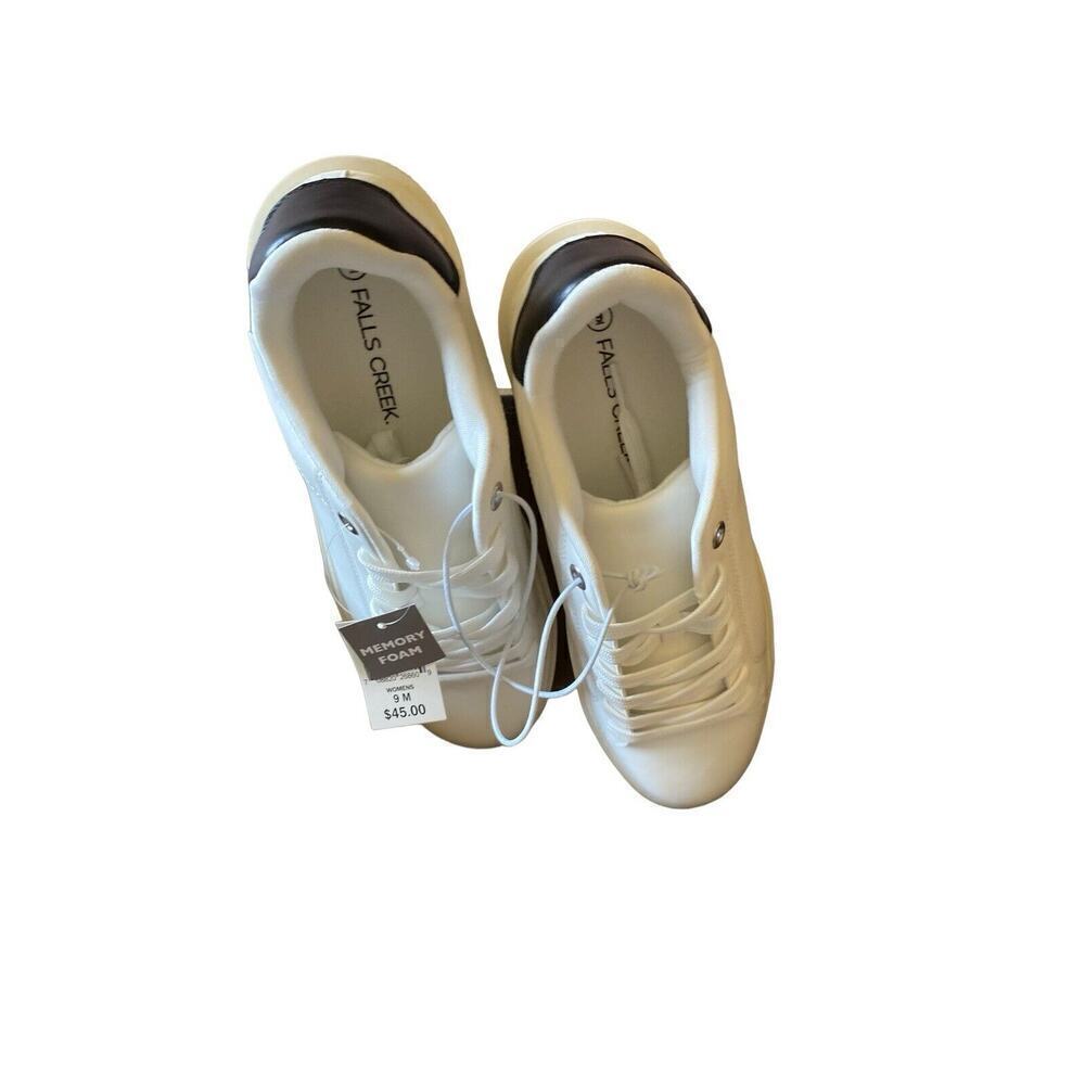 Fall Creek Women’s size 11 casual Sneakers NWB tennis walking WHITE lace up NEW